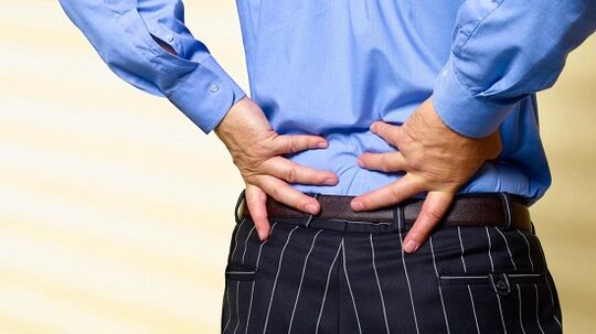 Mga sintomas at pagpapakita ng lumbar osteochondrosis