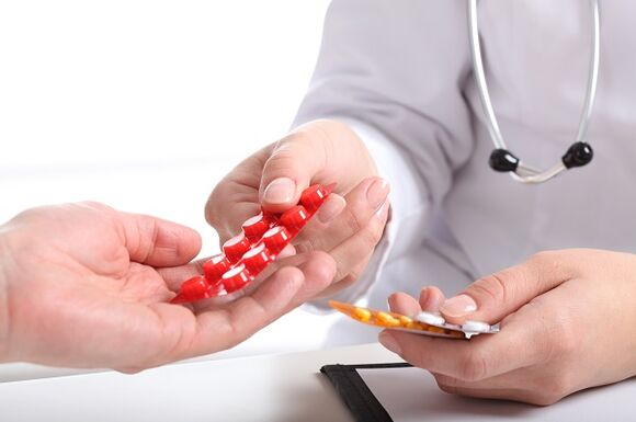 Inireseta ng doktor ang mga gamot upang gamutin ang cervical osteochondrosis